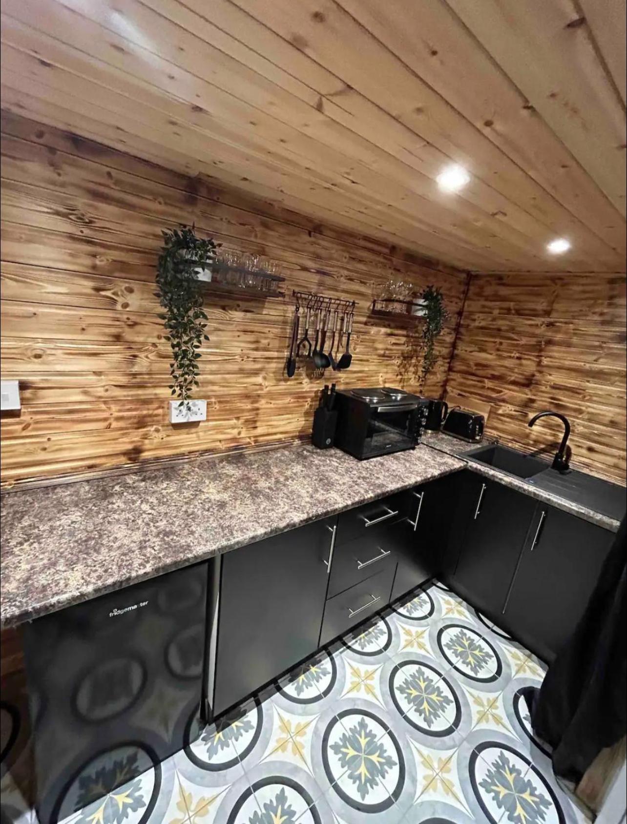 Cozy Cottage With Hot Tub! Cadnam Eksteriør bilde