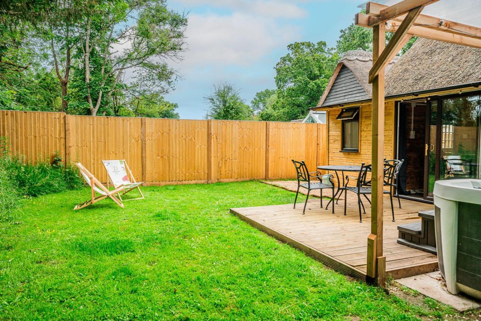 Cozy Cottage With Hot Tub! Cadnam Eksteriør bilde